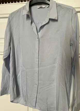 Blusa azul mujer Uniqlo, marca: Uniqlo, estado: Muy bueno, tamaño: M / 38 / 10, 7,00 €, 8,05 € Protección al comprador incluida
