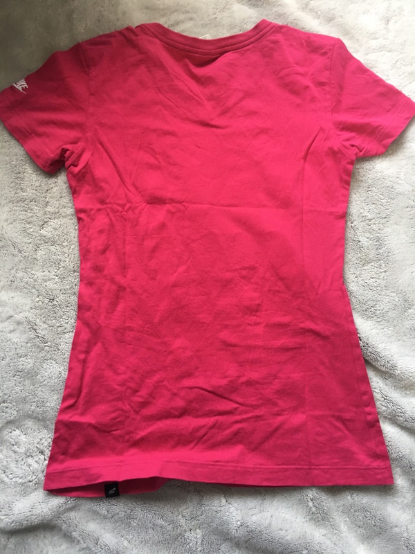 T-shirt nike rose col V 3