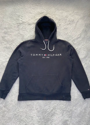 Sweat / pull à capuche tommy Hilfiger Gros logo bleu marine Taille M bon état, brand: Tommy Hilfiger, condition: Good, size: M, €25.00, €26.95 includes Buyer Protection