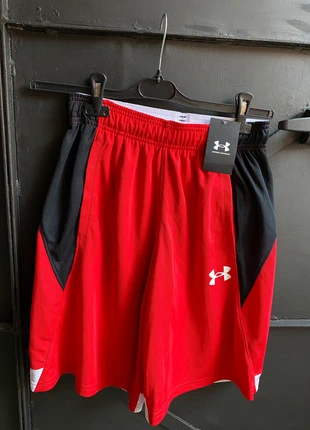 Short de Sport Under Armour HG, brand: Under Armour, condizioni: Nuovo con cartellino, taglia: S, €37.00, €39.55 include la Protezione acquisti