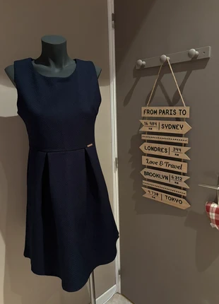 Robe chic bleue marine, marque: Unika, état: Très bon état, taille: L / 40 / 12, 10,00 €, 11,20 € Protection acheteurs incluse