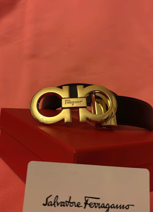 Cintura Ferragamo, marque: Ferragamo, état: Neuf sans étiquette, taille: 105 cm, 44,99 €, 47,94 € Protection acheteurs incluse