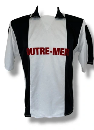 Maillot football Outre Mer vintage, merk: Football, staat: Heel goed, maat: L, € 30,00, € 32,20 inclusief Kopersbescherming Pro
