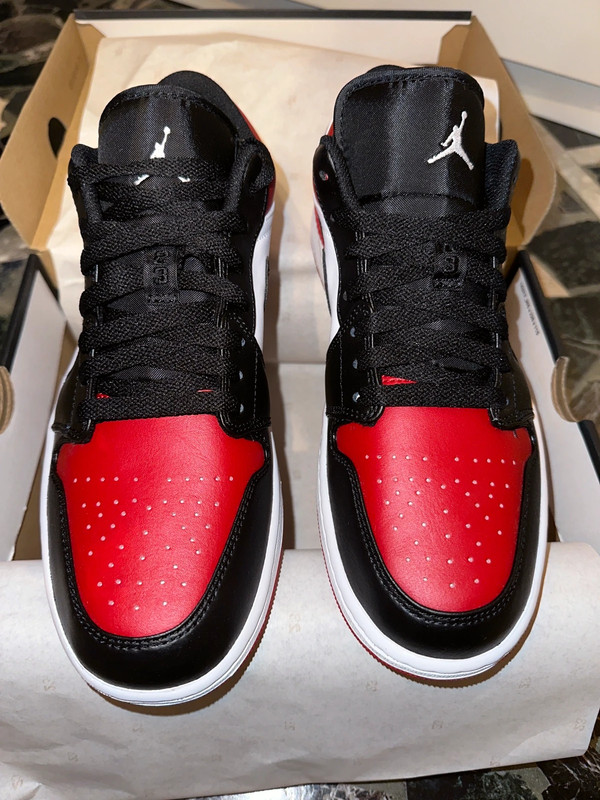 Nike air jordan 1 black white red on sale