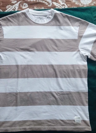 T-shirt Relaxed Fit, marque: Pull & Bear, état: Très bon état, taille: S, 8,00 €, 9,10 € Protection acheteurs incluse