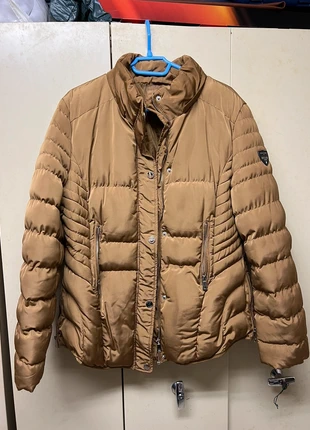 Doudoune femme Deeluxe, marque: Deeluxe, état: Très bon état, taille: XL / 42 / 14, 10,00 €, 11,20 € Protection acheteurs incluse