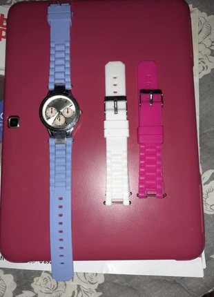 Montre femme bracelet silicone , zustand: Sehr gut, 2,50 €, 3,33 € inklusive Vinted-Käuferschutz