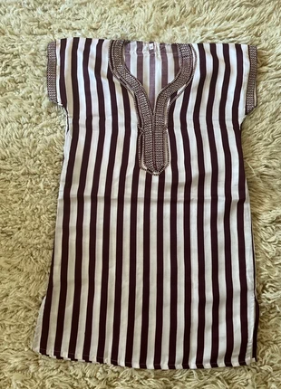 Gandoura 👦, estado: Novo sem etiquetas, tamanho: 9 anos / 134 cm, €10.00, €11.20 inclui Proteção do Comprador