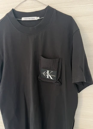 T-shirt Calvin klein jeans, marca: Calvin Klein, estado: Muito bom, tamanho: L, €10.00, €11.20 inclui Proteção do Comprador