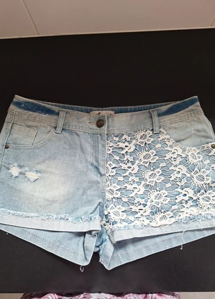 Short jeans, merk: lucid, staat: Heel goed, maat: XL / 42 / 14, € 2,50, € 3,33 inclusief Kopersbescherming