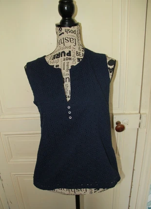 Haut broderie anglaise Esprit 34, brand: Esprit, condition: Very good, size: M / 38 / 10, €35.00, €37.45 includes Buyer Protection