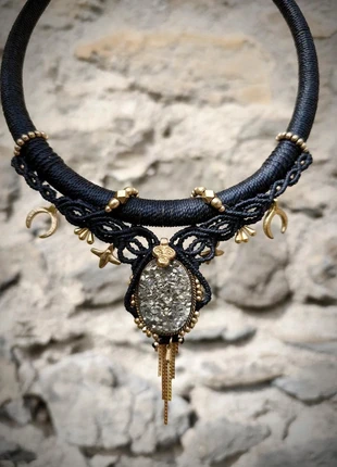 Choker de macramé con Pirita, staat: Nieuw met prijskaartje, € 160,00, € 168,70 inclusief Kopersbescherming
