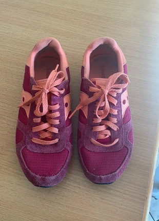 Saucony shadow, marque: Saucony, état: Très bon état, taille: 37, 30,00 €, 32,20 € Protection acheteurs incluse