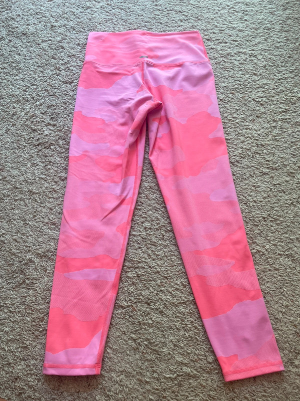 Aerie Pink Camo Leggings 2