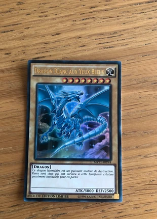 Dragon blanc aux yeux bleus, brand: Konami, condition: Very good, €2.00, €2.80 includes Buyer Protection