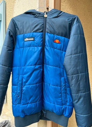 Doudoune ellesse bleue, marke: Ellesse, zustand: Sehr gut, größe: XS, 10,00 €, 11,20 € inklusive Vinted-Käuferschutz