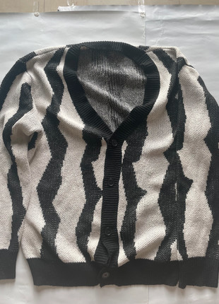 Cardigan Noir et Blanc Taille L, marque: ASOS, état: Très bon état, taille: L, 5,00 €, 5,95 € Protection acheteurs incluse