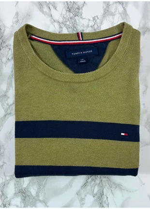 Pull Tommy Hilfiger Vert/Bleu marine / Col rond / Logo brodé / Taille L Homme, marke: Tommy Hilfiger, zustand: Sehr gut, größe: L, 23,00 €, 24,85 € inklusive Vinted-Käuferschutz