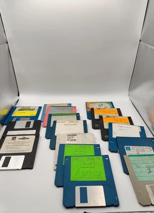 Amiga software lot (untested), état: Bon état, 8,99 €, 10,14 € Protection acheteurs incluse