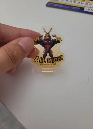 Mini stand All might, marca: Bandai, estado: Novo sem etiquetas, tamanho: Prematuro, até 44 cm, €1.00, €1.75 inclui Proteção do Comprador