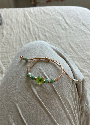 Bracelet ajustable perles de verre & breloques florales, zustand: Neu, 3,00 €, 3,85 € inklusive Vinted-Käuferschutz