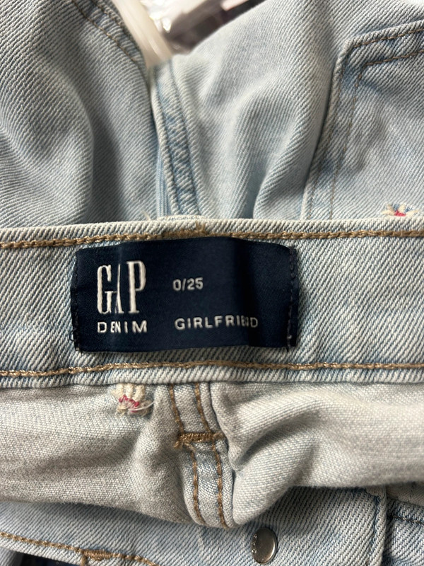 Gap Women’s Daisy Girlfriend Jeans Size 0/25.   2955 5