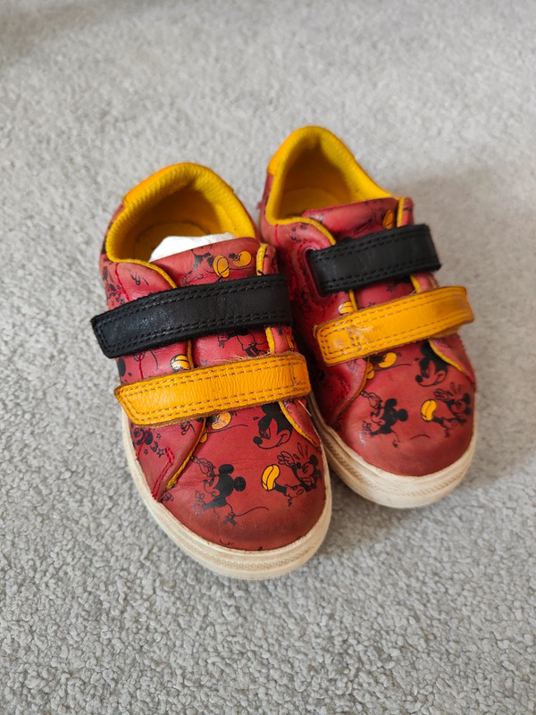 Clarks mickey online