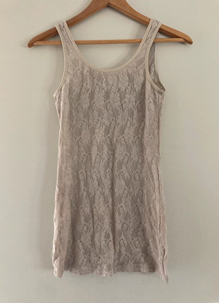 Jurk beige Vero moda met kant maat m, marque: Vero Moda, état: Bon état, taille: M / 38 / 10, 2,50 €, 3,33 € Protection acheteurs incluse