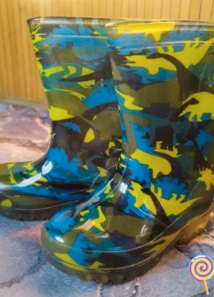 🎈🎈Bottes de pluie lumineuses dinosaures garçon taille 22-23🎈, marca: Lumineux, estado: Muito bom, tamanho: 22, €5.50, €6.48 inclui Proteção do Comprador Pro