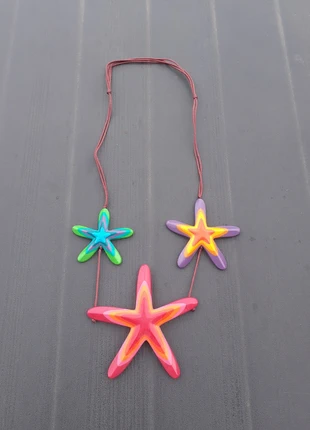 Collier avec grosses fleurs, merk: Vintage Dressing, staat: Heel goed, € 6,00, € 7,00 inclusief Kopersbescherming