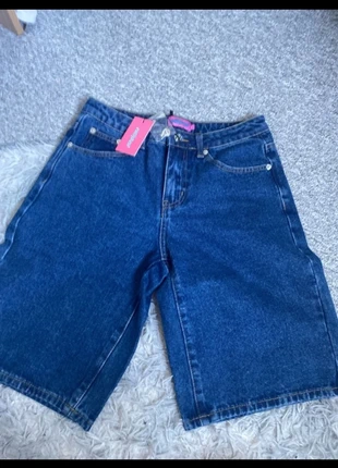 Edikted bermuda low waist baggy jorts, brand: edikted, condition: New with tags, size: XS / UK 4-6, £7.00, £8.05 includes Buyer Protection