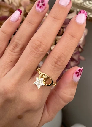 Bague réglable couleur or doré étoile pendante strass anneau cd neuf, zustand: Neu, größe: Größenverstellbar, 10,00 €, 11,20 € inklusive Vinted-Käuferschutz