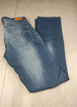 Jean denim Levi's levis Strauss demi curve modern rise straight taille 27, marque: Levi's, état: Très bon état, taille: S / 36 / 8, 20,00 €, 21,70 € Protection acheteurs (Pro) incluse