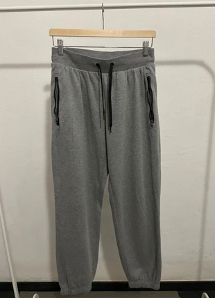 Pantaloni tuta uomo Uniqlo, marque: Uniqlo, état: Très bon état, taille: M, 20,00 €, 21,70 € Protection acheteurs incluse