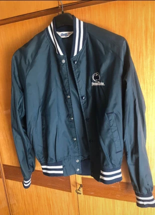 Giubbotto bomber anti vento e impermeabile americano , colore blu e bianco “ Pennstate” taglia S/M, marque: PennState /, état: Bon état, taille: S, 4,00 €, 4,90 € Protection acheteurs incluse