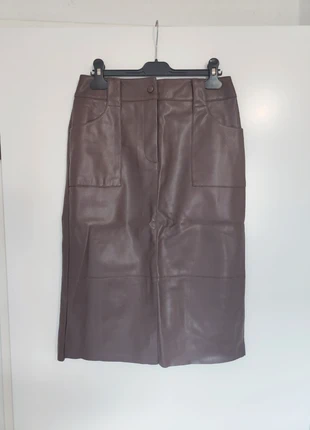 Jupe midi marron simili cuir Promod 36, merk: Promod, staat: Heel goed, maat: S / 36 / 8, € 16,00, € 17,50 inclusief Kopersbescherming