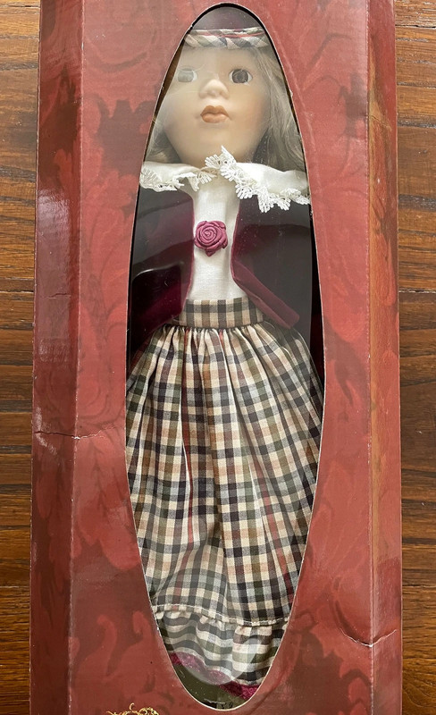Bambola di porcellana vintage, Symphony Collection Annie Doll, regalo di  inaugurazione della casa per i suoi oggetti da collezione Vendita di  Natale, Classique Home -  Italia