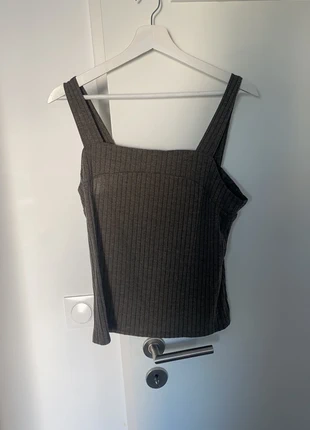 Haut gris , marque: Apt. 9, état: Très bon état, taille: M / 38 / 10, 1,00 €, 1,75 € Protection acheteurs incluse