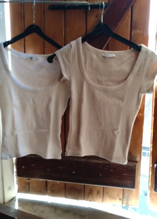 Lot tee-shirts courts Zara, marque: Zara, état: Très bon état, taille: M / 38 / 10, 7,00 €, 8,05 € Protection acheteurs incluse