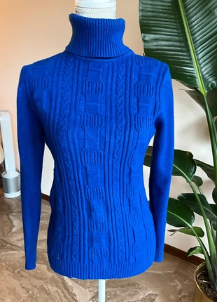 Dolcevita blu elettrico a trecce 💙 Electric blue cable-knit turtleneck 💙, marque: Artigiano, état: Neuf sans étiquette, taille: M / 38 / 10, 15,00 €, 16,45 € Protection acheteurs incluse