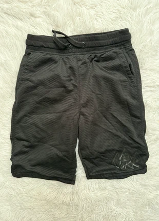 H&M Sport-/Freizeits-Shorts – Schwarz, marque: H&M, état: Satisfaisant, taille: 9 ans / 134 cm, 4,00 €, 4,90 € Protection acheteurs incluse