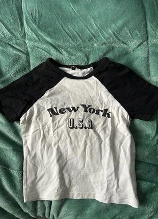Haut New York, marque: Jennyfer, état: Bon état, taille: XS / 34 / 6, 3,00 €, 3,85 € Protection acheteurs incluse