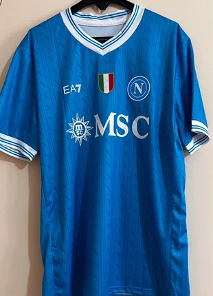 Maglia SSC Napoli 1ª divisa 25/26 – De Bruyne 11, marke: EA7 Emporio Armani, zustand: Neu, mit Etikett, größe: L, 15,00 €, 16,45 € inklusive Vinted-Käuferschutz
