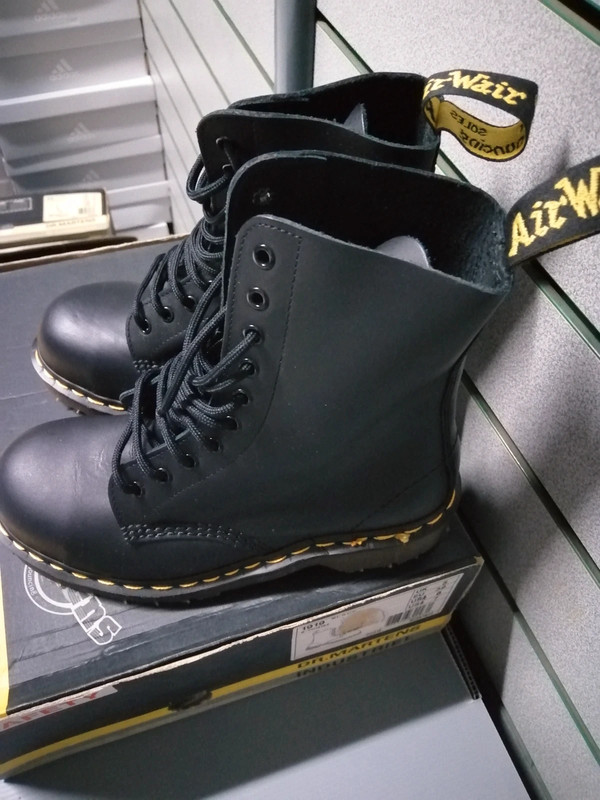 Martens botas on sale