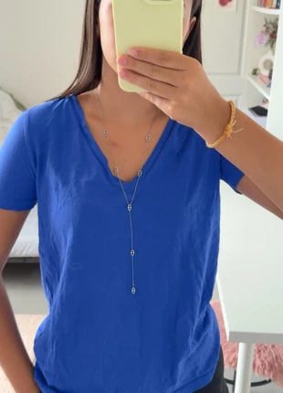 T shirt Zara manche courte col en V bleu roi en taille S, marca: Zara, estado: Muito bom, tamanho: S / 36 / 8, €7.00, €8.05 inclui Proteção do Comprador