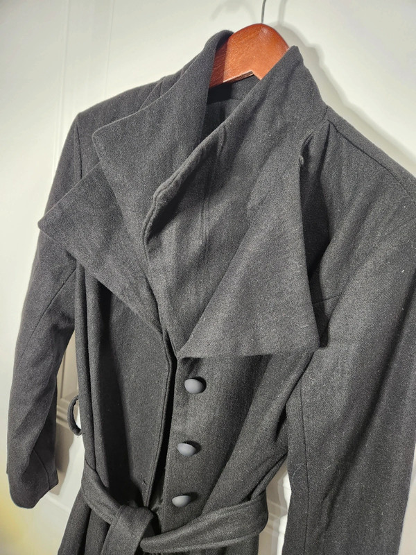 Elegant Heavy Double Collar Black Trench Coat, Size M 5