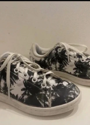 Adidas Scarpe ginnastica sneakers donna 👩 ragazza n. 35 Stan Smith, marca: adidas, estado: Muito bom, tamanho: 35, €18.00, €19.60 inclui Proteção do Comprador