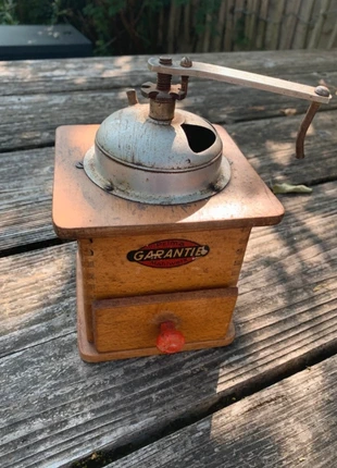 Ancien moulin à café décoration vintage, marque: Vintage, état: Très bon état, 5,00 €, 5,95 € Protection acheteurs incluse