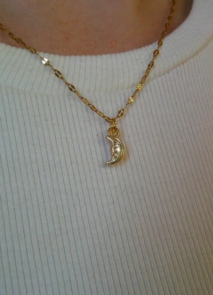 Collier micro lune doré 🌟 cosmique 🌟 fantaisie résine acier inoxydable, état: Très bon état, 6,00 €, 7,00 € Protection acheteurs (Pro) incluse