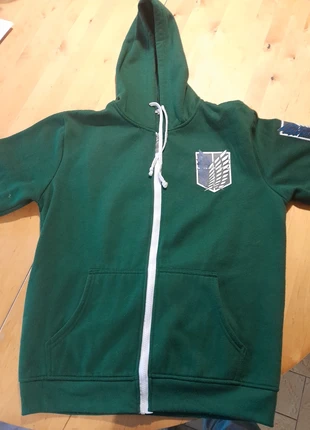 Gilet attack of the titans, marque: Attack On Titan, état: Très bon état, taille: M, 7,00 €, 8,05 € Protection acheteurs incluse